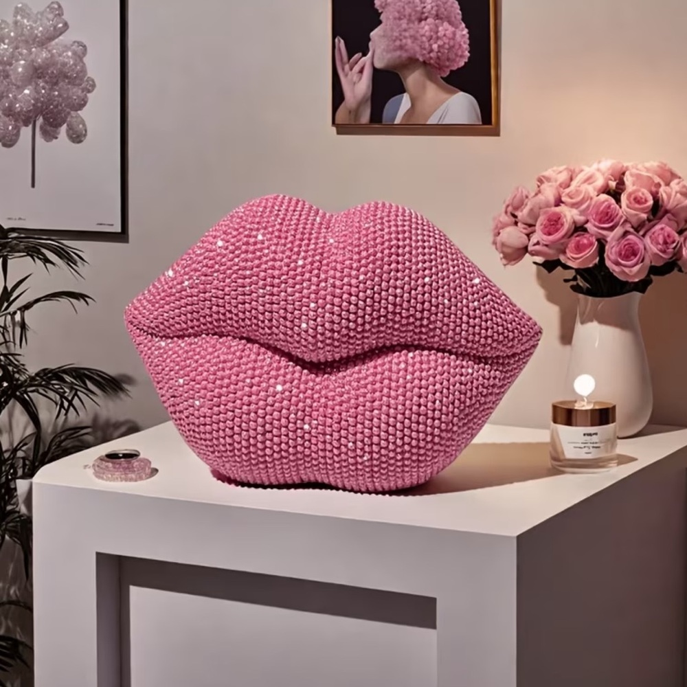 Glamorous Pink Lips Beaded decor